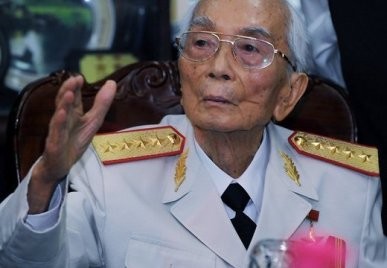 Đại tướng Võ Nguyên Giáp, một trong những hình ảnh về biểu tượng sức mạnh, trí tuệ Việt Nam, người sẽ sống mai trong tâm tưởng của các thế hệ